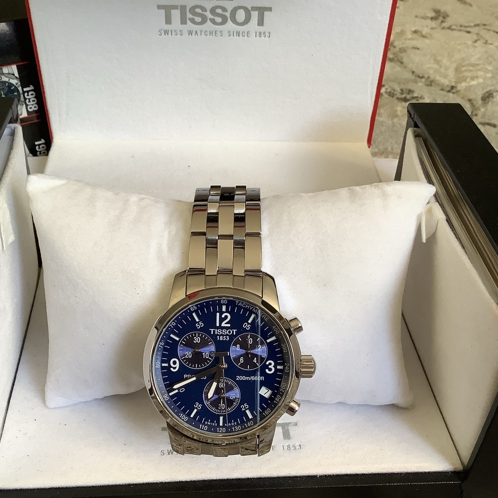 Mens TISSOT watch BIG and BEAUTIFUL 💫💫 - Picture 2 of 15